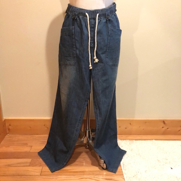 Hayley Jeans 👖 - Picture 13 of 14